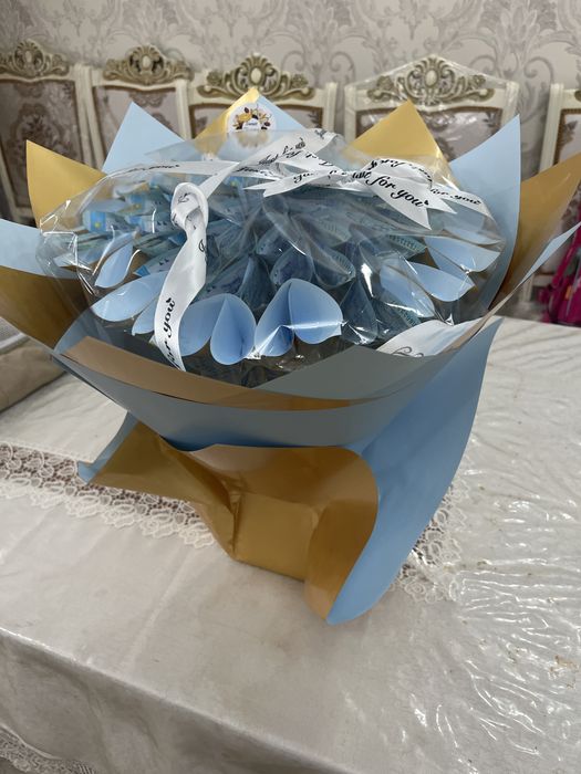 Продам Денежный Букет!Внутрий 15 тысяч