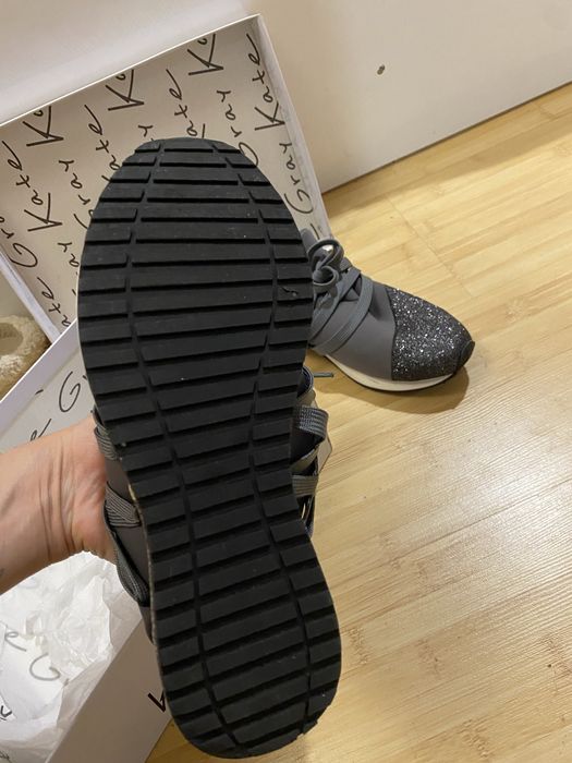 Kate Grey Сникърси