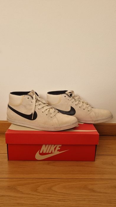 Tenisi Nike piele intoarsa