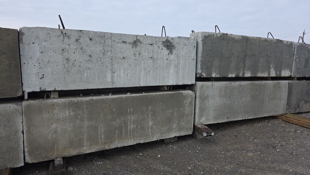 Лоток бетонный новый