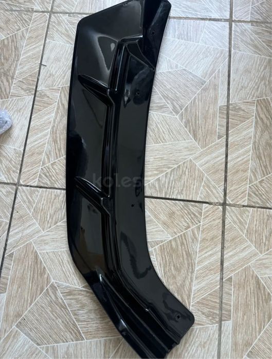 Губа сплиттер на джелли