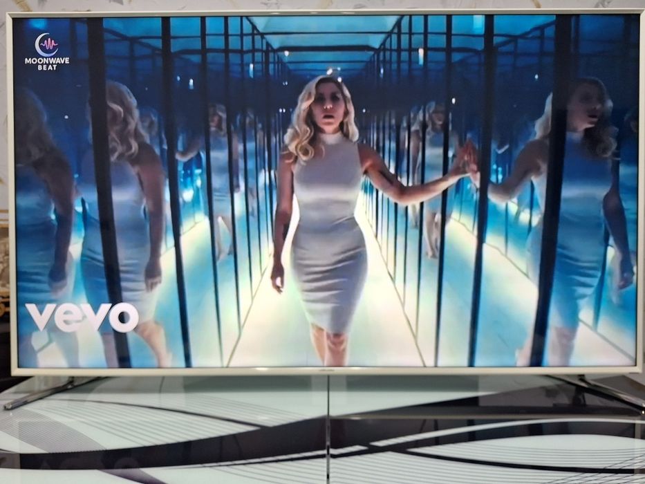 Samsung UE55 H6410   3D Led Smart FULL HD  WIithe