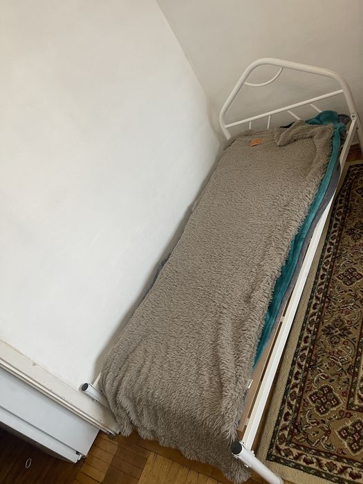 Металическая кровать