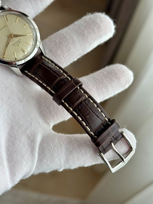 Винтидж  часовник  Zenith Capitan