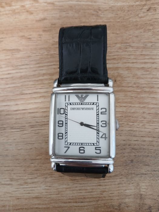 Часы Emporio Armani
