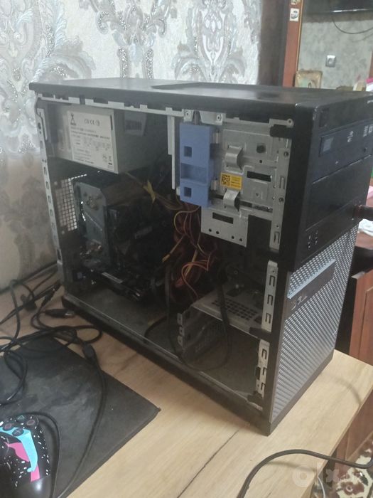 Yengil va orta ogir oyinlar uchun komputer