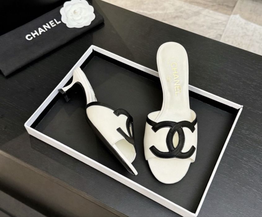 Saboti Chanel premium piele naturala pe stoc 41-26 cm
