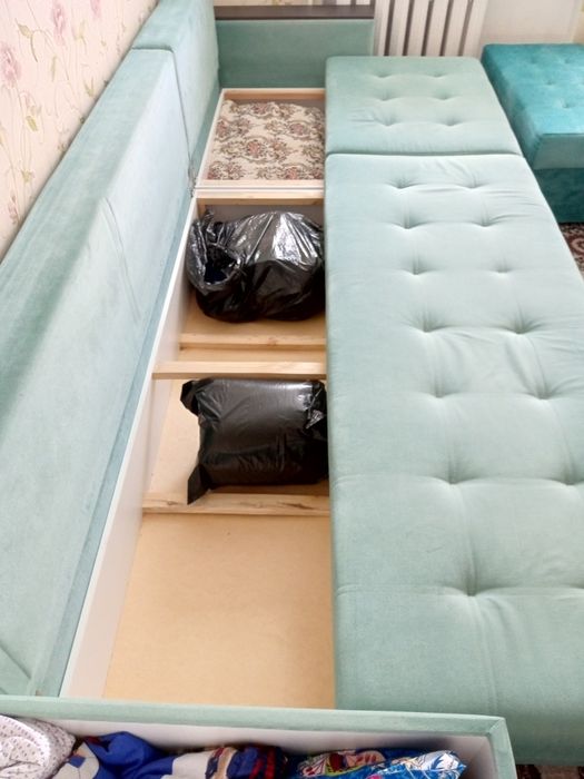 Продам диван 340 длина