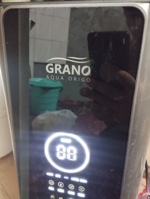 grano aqua-kumushli toza suv qilib beradiga aparati.