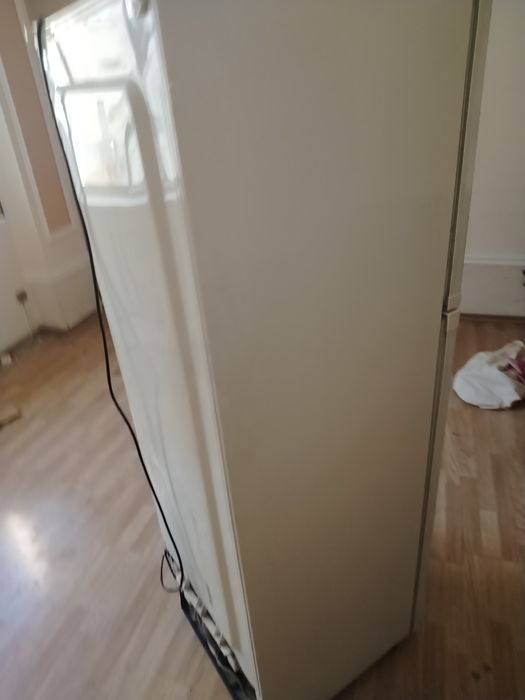 Холодильник Samsung