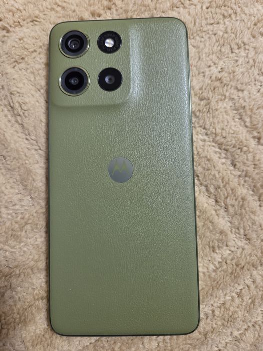 Motorola G15 power green