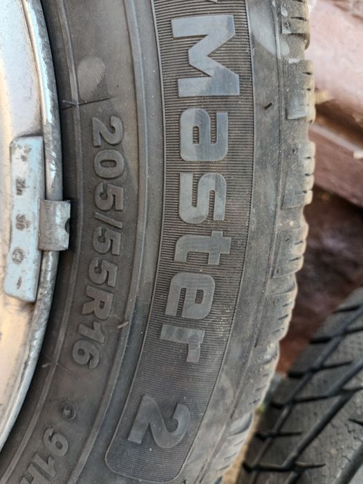 Гуми 205/55/16(рено)