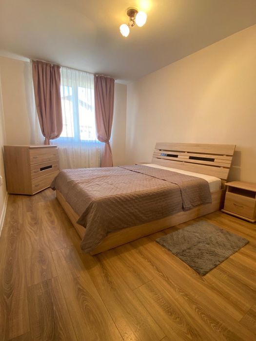 Inchiriez apartament Floresti cu parcare