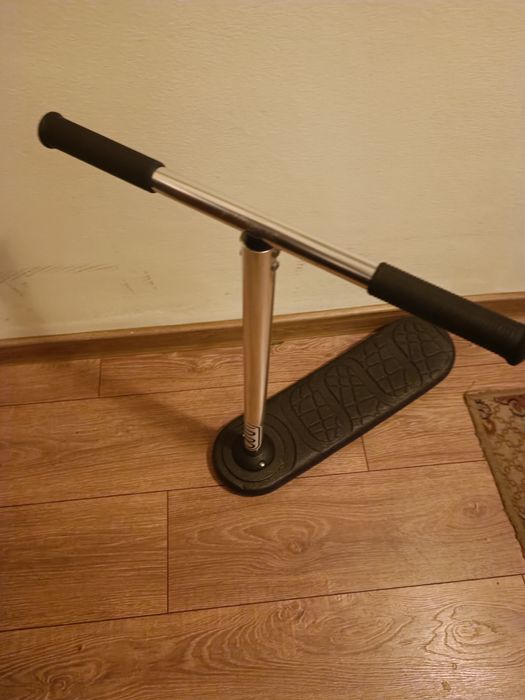 Trotineta trampoline trambulina Cyberjump