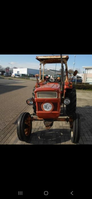 Tractor Fiat 502 cu semicabina