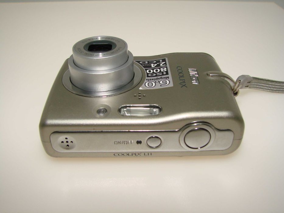 Nikon Coolpix L11 - Надежден и Компактен фотоапарат 6MP, 3x оптичен