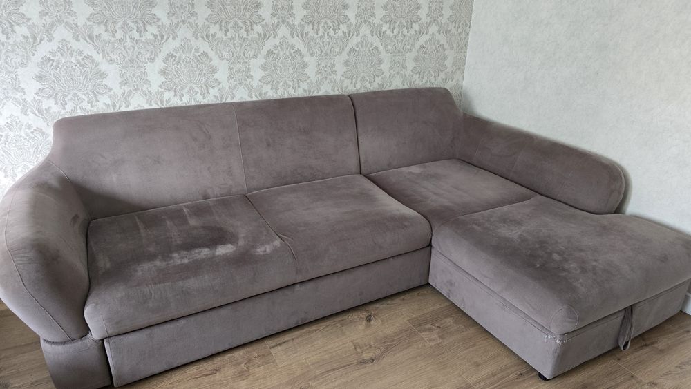 Продам диван 2,83 х 1.78 м