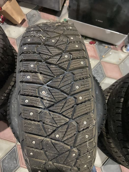 Шины зимний 185/60 R15