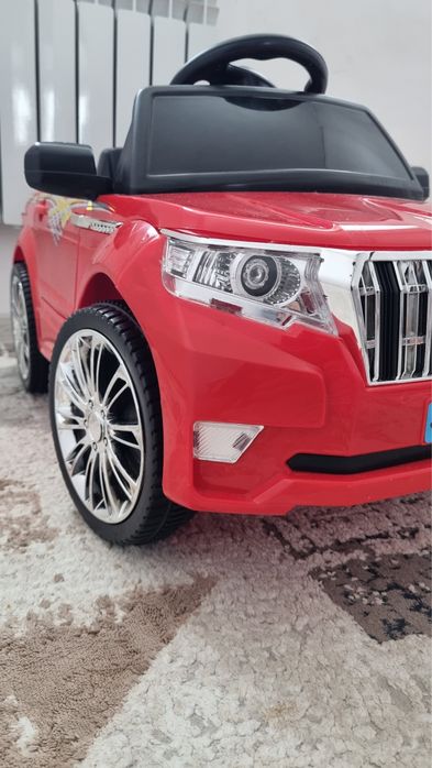 Машина детский электромобиль