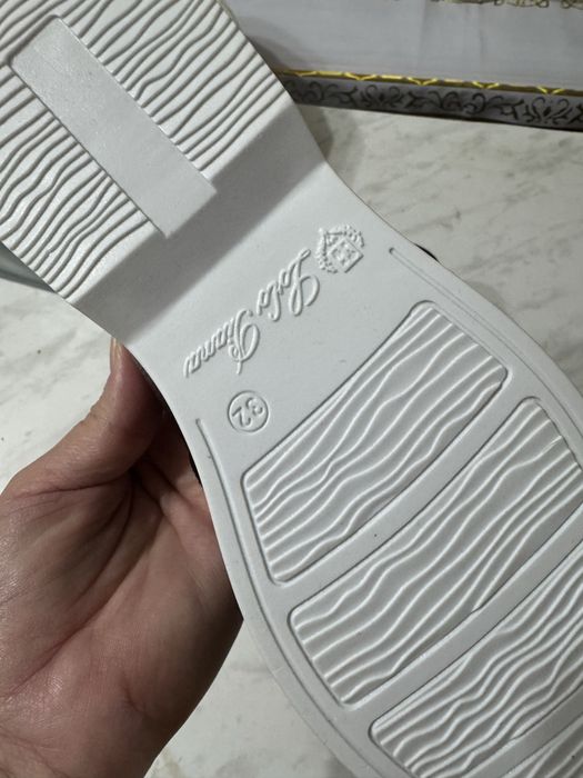 Туфли для мальчика новые