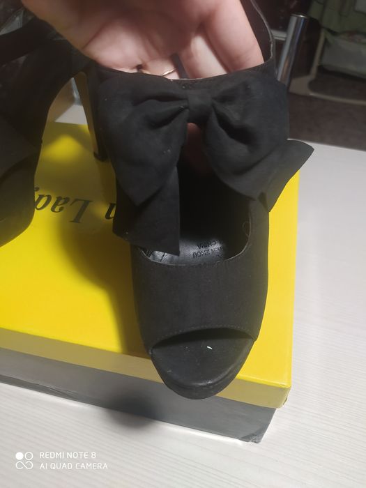 Туфли на каблуке