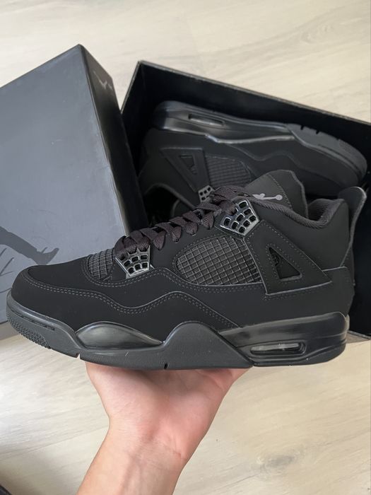 Jordan 4 Black Cat - 43