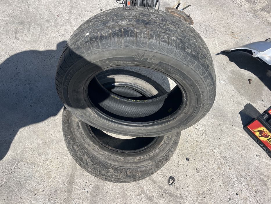 Гуми 205 65 16C Viking