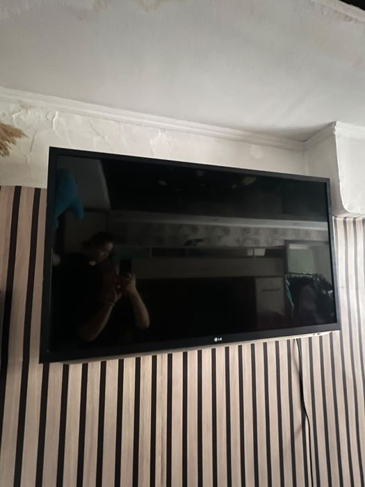 Продам LG диагональ 50