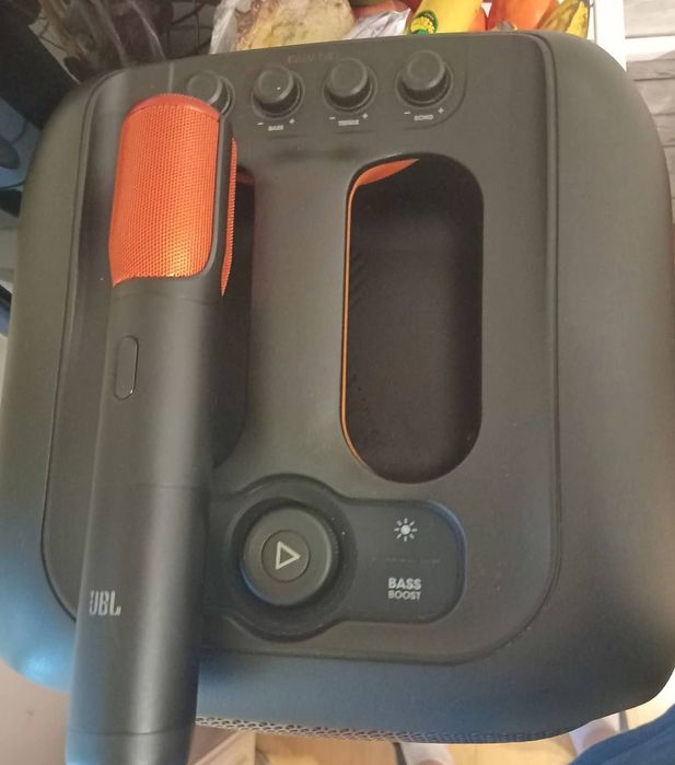 Boxa jbl 100 encore cu microfon (jbl) ușor negociabil