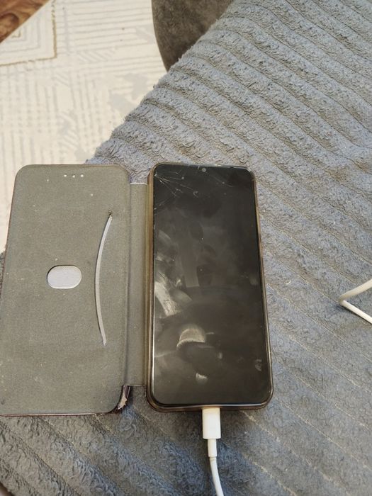 SamsungA04 продам