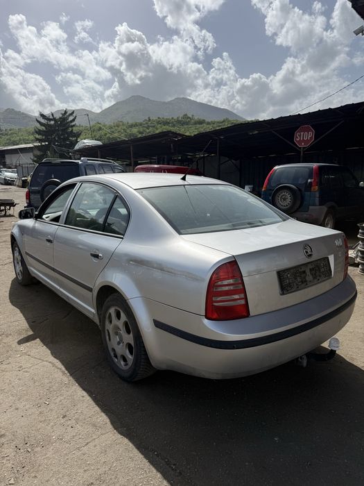 Шкода Супърб 2.8 V6 НА ЧАСТИ