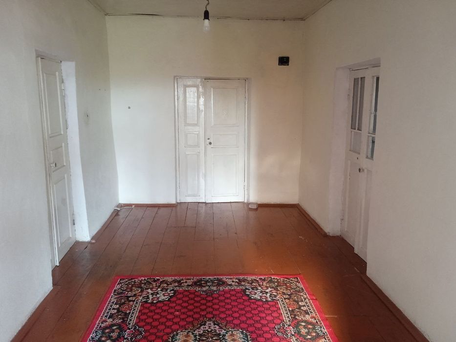 Бустонлиқ тумани Қораманас МФИ Орал Тансикбаев кучаси 79 уй сотилади.