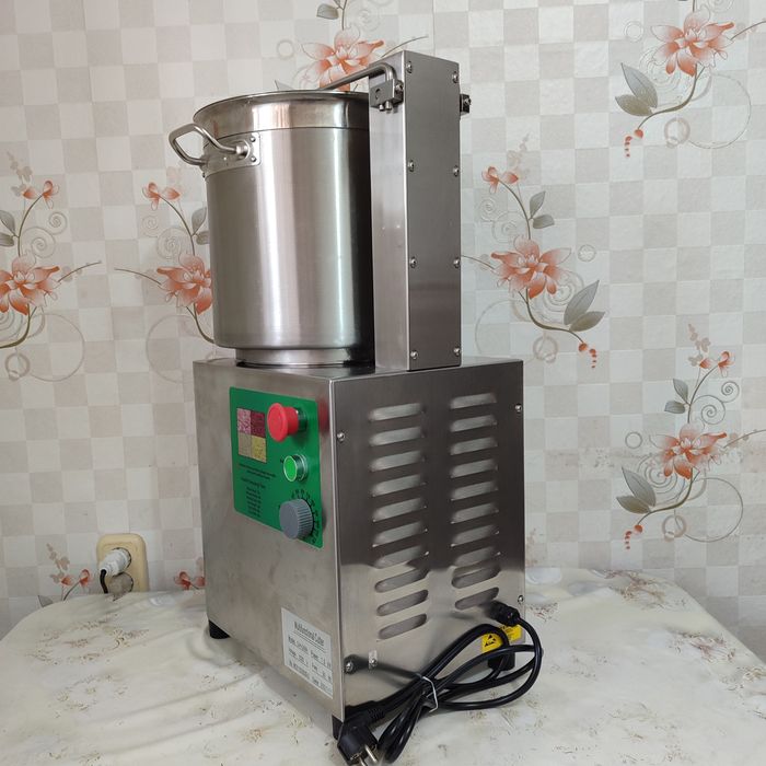 Куттер 5 литров новый