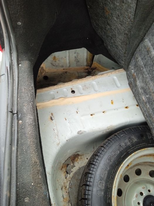 Срочно продам Приору.