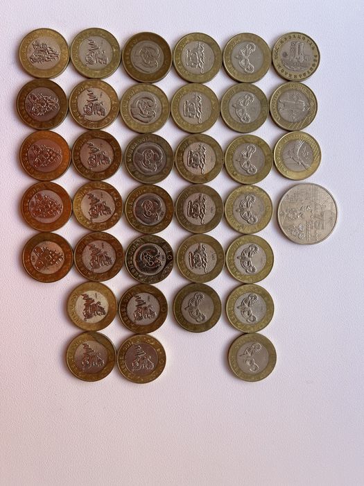 Монеты коллекционные 100тг