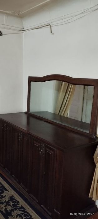 Продается горка + комод / орех-ёнгок/.