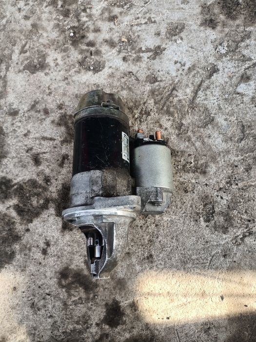 Продам стартер Субару Форестер