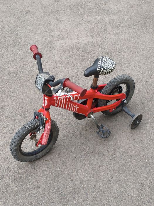 Велосипед детский 4 колесный