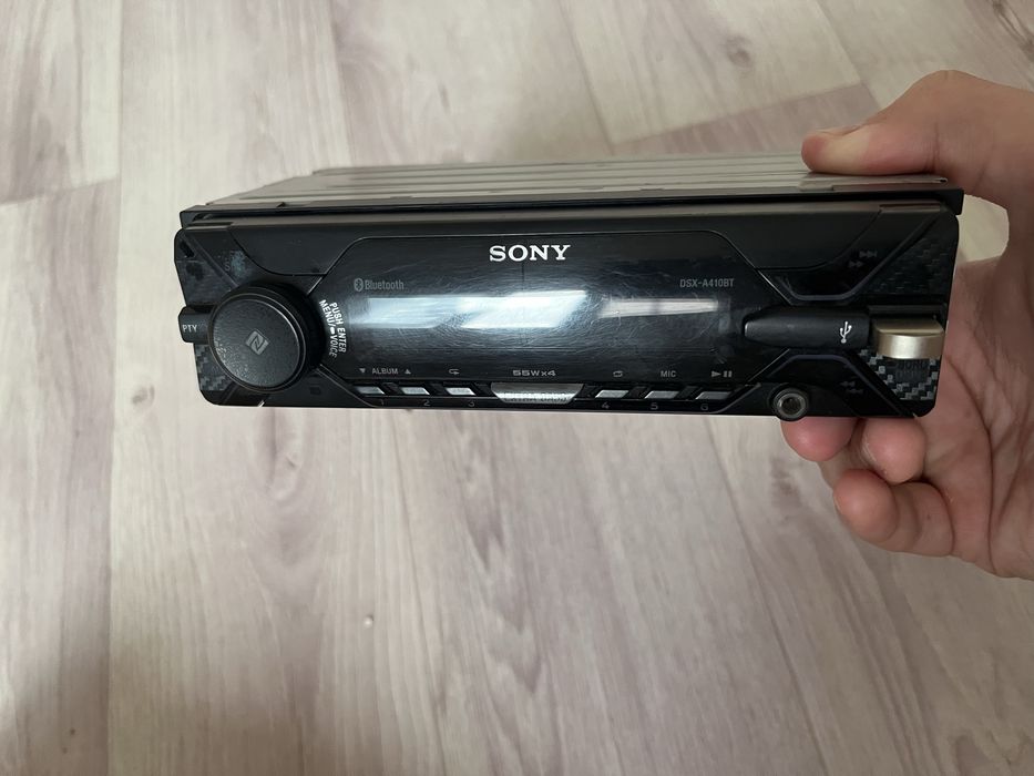 Продаю Sony DSX-A410BT.