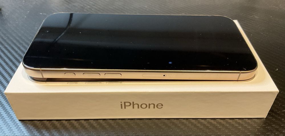 Като Нов: iPhone 16 Pro Max, Desert Titanium 512 GB