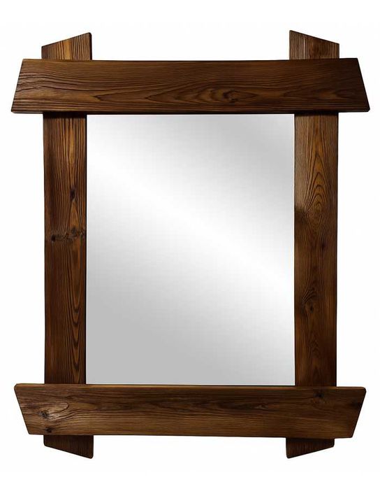 Зеркало в деревянной раме