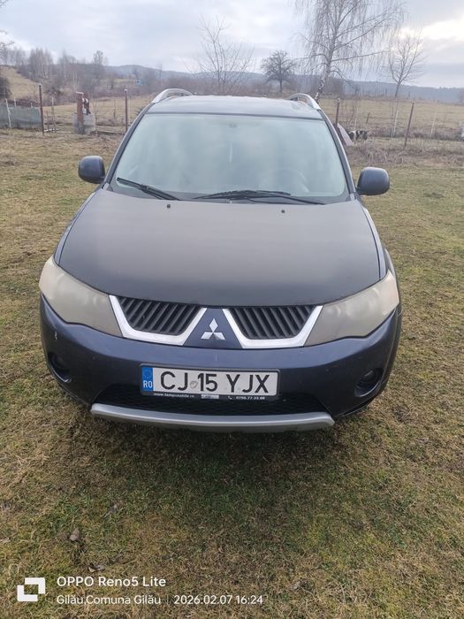Vand Mitsubishi  outlender