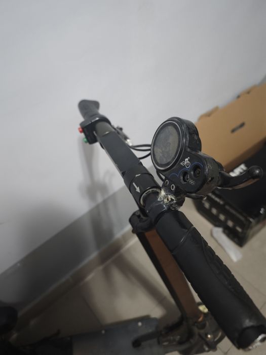 Продам электро самокат