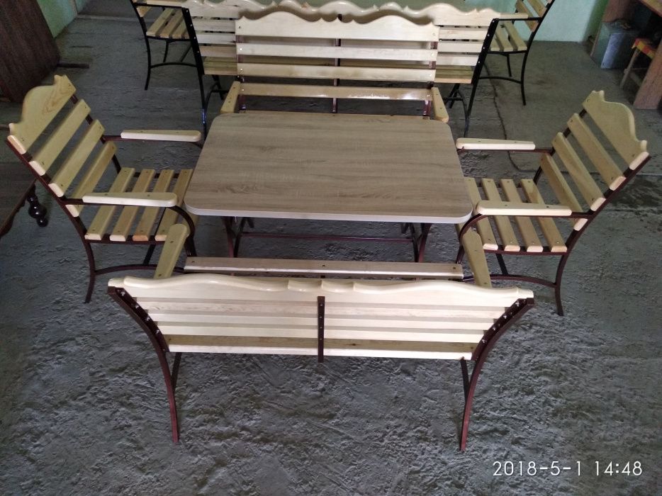 Принимаем заказы на столы и стулья