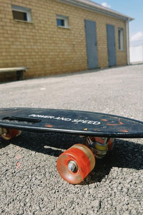 Скейдборд power and speed