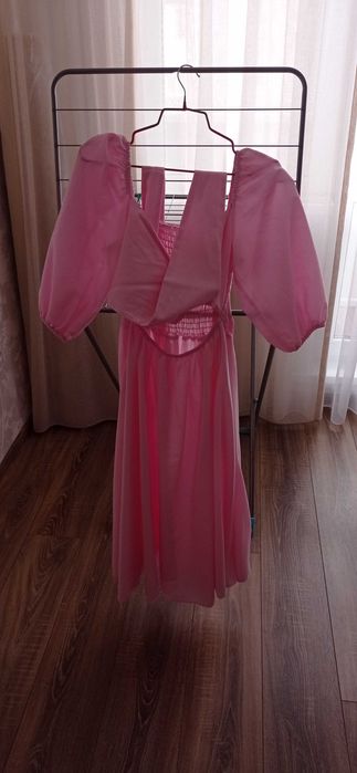 Платье женское розовое