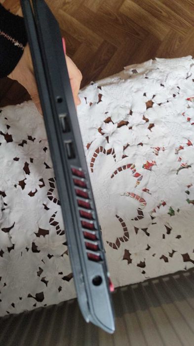 Laptop Dell Inspirion i5 -32 gb RAM,  placa video 4 gb 1050 gb