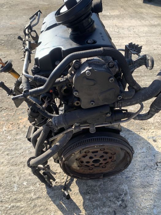 Motor VW Passat B6 Golf 5 Skoda Octavia 1.9 Tdi 77KW 105CP BKC 2005