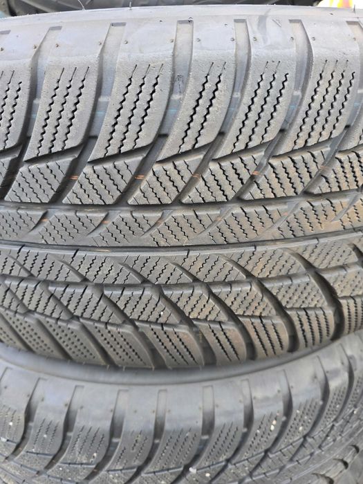 Jante BMW X1 F48  X2 F39 Anvelope iarna Bridgestonne Blizzak 225 55 17