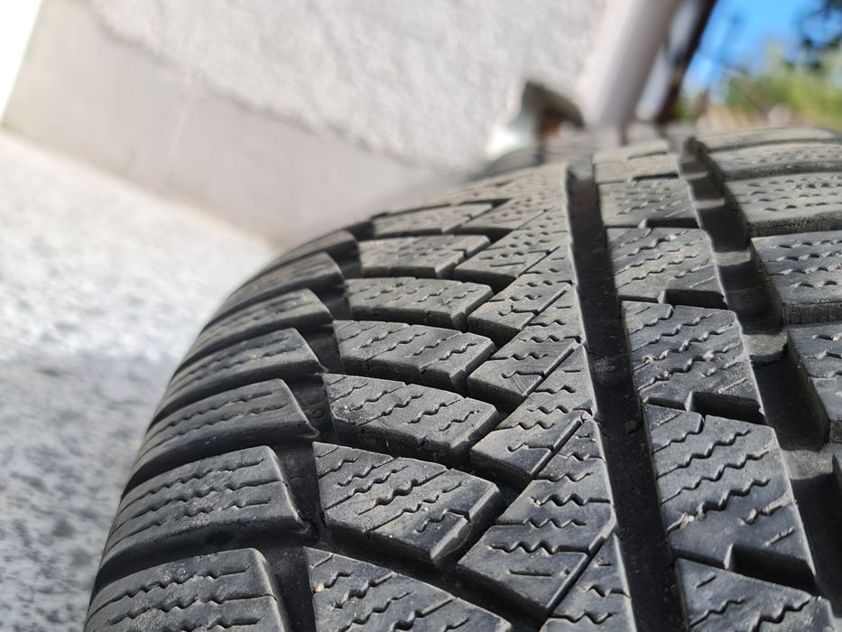 Продавам 4 джанти за BMW style 115 със зимни гуми